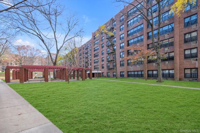 75-34 bell blvd 1c, Bayside, NY 11364