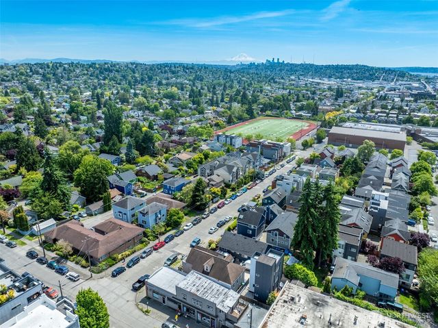 6753 14th Avenue NW, Seattle, WA 98117