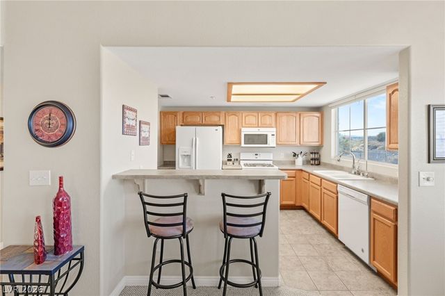 833 Aspen Peak Loop 1221, Henderson, NV 89011