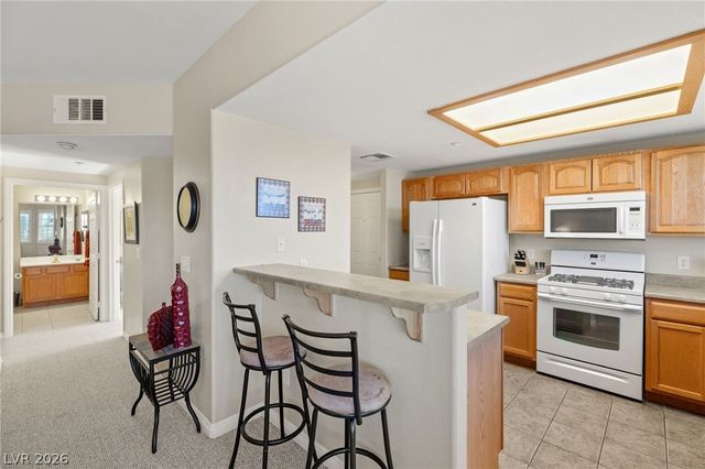 833 Aspen Peak Loop 1221, Henderson, NV 89011