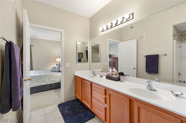 833 Aspen Peak Loop 1221, Henderson, NV 89011