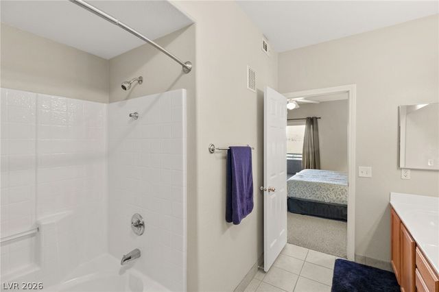 833 Aspen Peak Loop 1221, Henderson, NV 89011