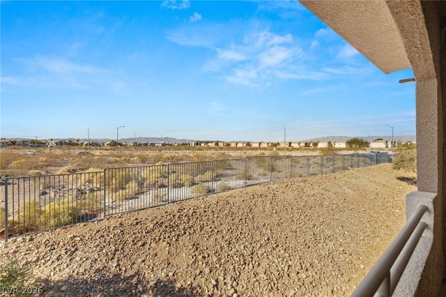 833 Aspen Peak Loop 1221, Henderson, NV 89011