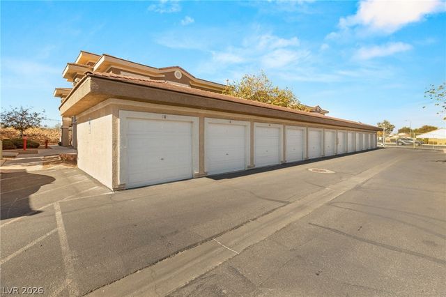 833 Aspen Peak Loop 1221, Henderson, NV 89011