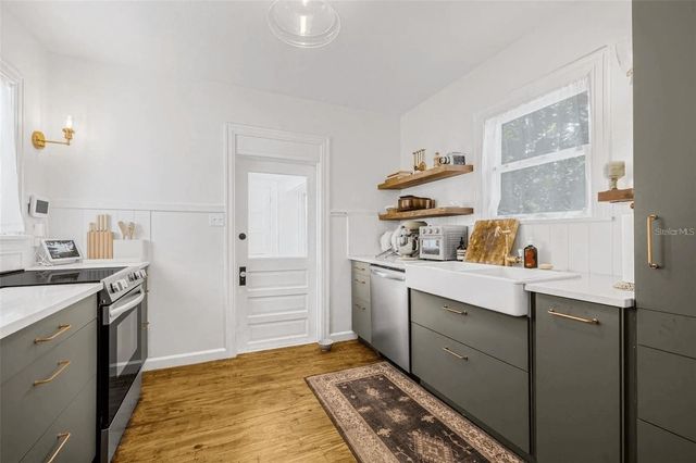 3500 6TH AVENUE N, St Petersburg, FL 33713