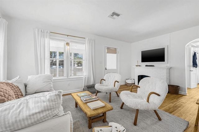 3500 6TH AVENUE N, St Petersburg, FL 33713