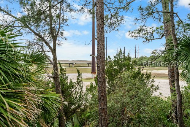 24 Pine Burr Road E 12, Hilton Head Island, SC 29926
