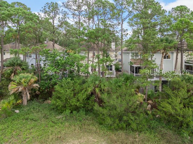 24 Pine Burr Road E 12, Hilton Head Island, SC 29926