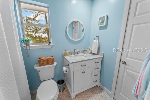 24 Pine Burr Road E 12, Hilton Head Island, SC 29926