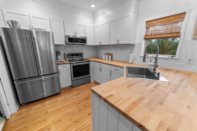 24 Pine Burr Road E 12, Hilton Head Island, SC 29926