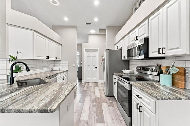 13540 KNOTTY LANE, Hudson, FL 34669