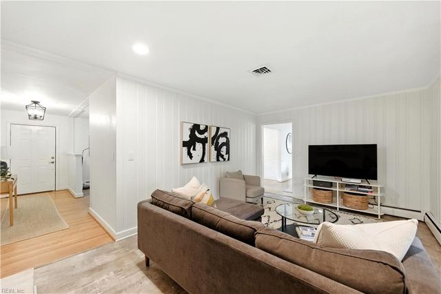 700 Edwin DR, Virginia Beach, VA 23462