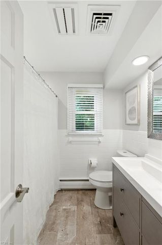 700 Edwin DR, Virginia Beach, VA 23462