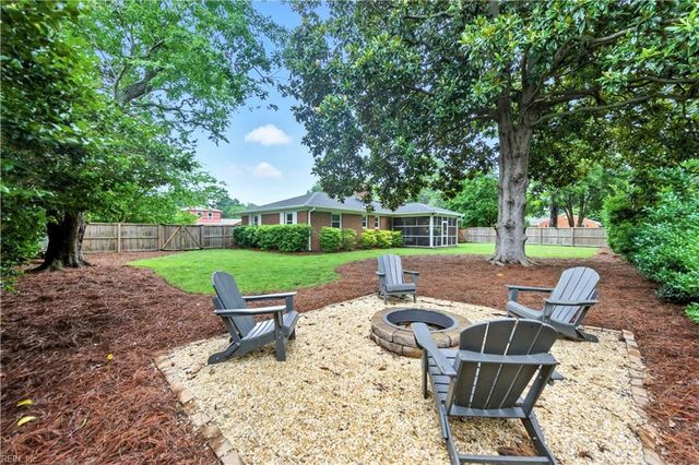 700 Edwin DR, Virginia Beach, VA 23462