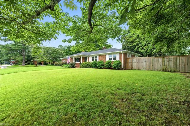 700 Edwin DR, Virginia Beach, VA 23462