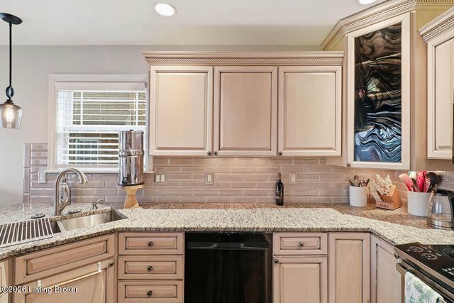 13810 Fancy Gap Dr, Louisville, KY 40299