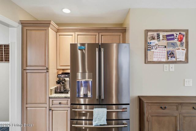 13810 Fancy Gap Dr, Louisville, KY 40299