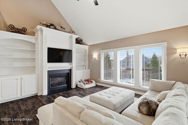 13810 Fancy Gap Dr, Louisville, KY 40299