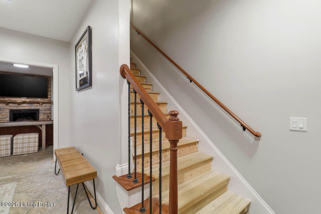 13810 Fancy Gap Dr, Louisville, KY 40299