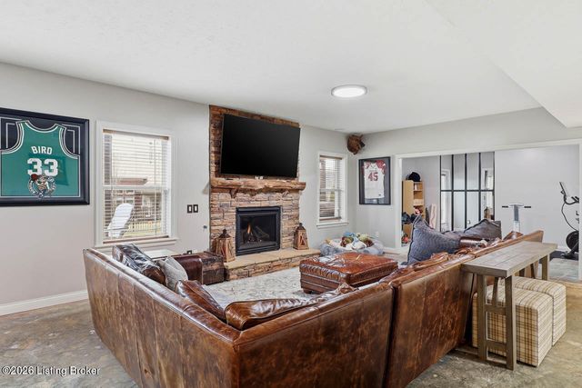 13810 Fancy Gap Dr, Louisville, KY 40299