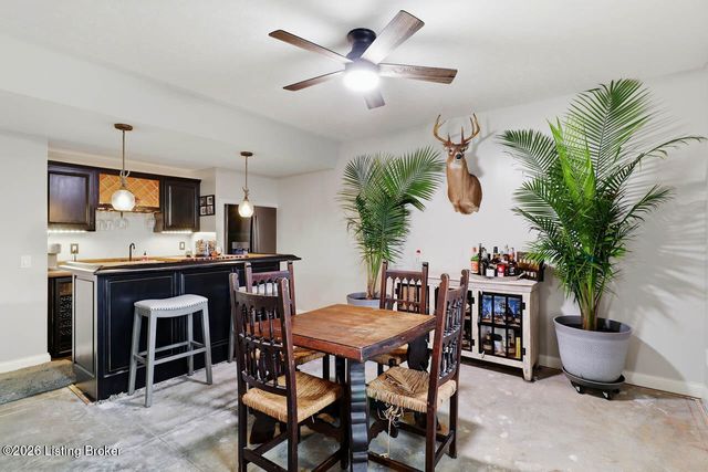 13810 Fancy Gap Dr, Louisville, KY 40299