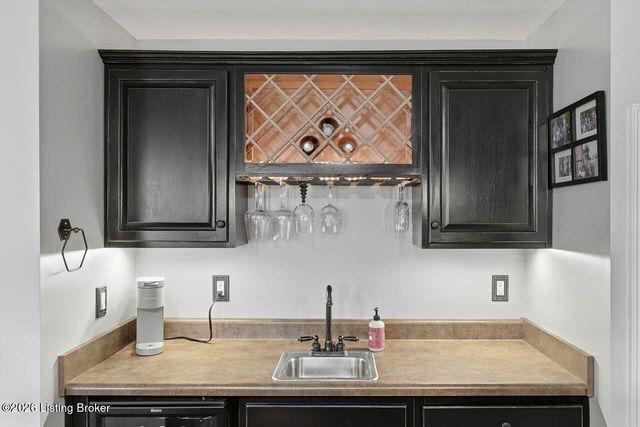 13810 Fancy Gap Dr, Louisville, KY 40299