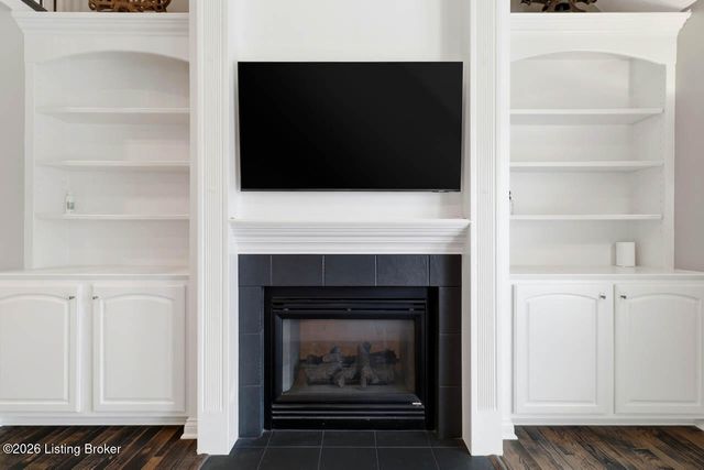 13810 Fancy Gap Dr, Louisville, KY 40299