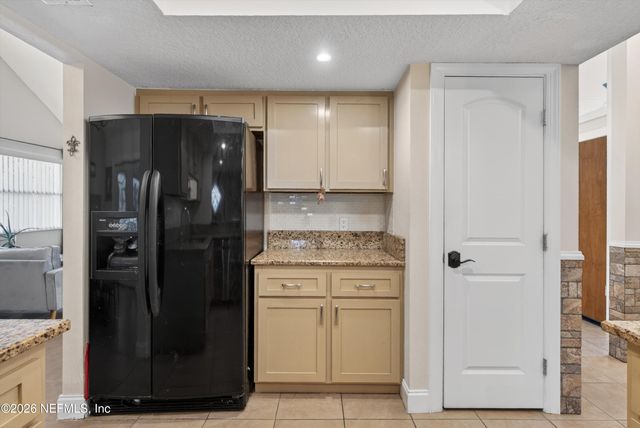 2556 BOTTOMRIDGE Drive, Orange Park, FL 32065