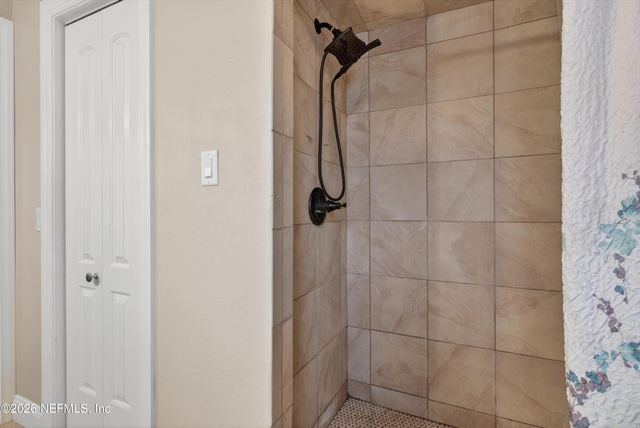 2556 BOTTOMRIDGE Drive, Orange Park, FL 32065