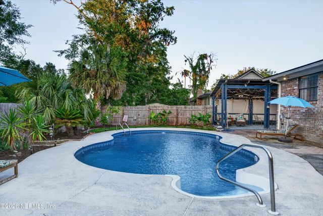 2556 BOTTOMRIDGE Drive, Orange Park, FL 32065