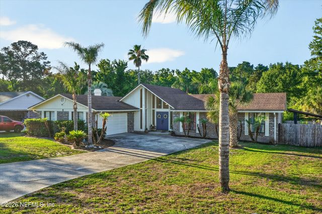 2556 BOTTOMRIDGE Drive, Orange Park, FL 32065