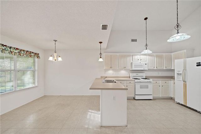 166 Vivian Loop, Fairhope, AL 36532