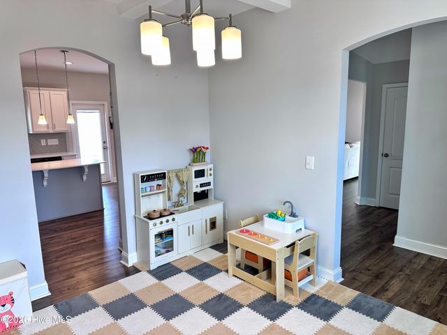 1001 Ferry Spring Lane, Jacksonville, NC 28546