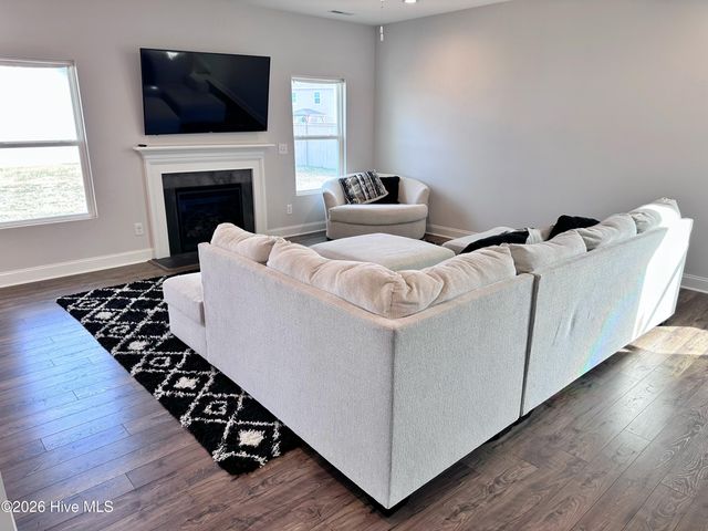 1001 Ferry Spring Lane, Jacksonville, NC 28546