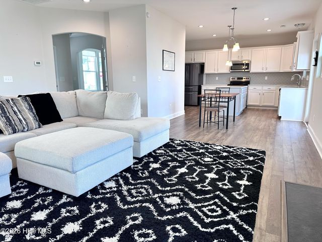 1001 Ferry Spring Lane, Jacksonville, NC 28546