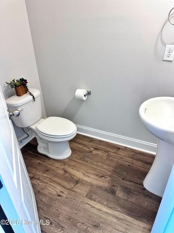 1001 Ferry Spring Lane, Jacksonville, NC 28546