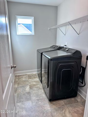 1001 Ferry Spring Lane, Jacksonville, NC 28546