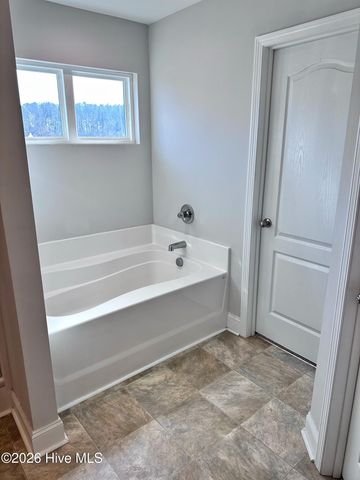 1001 Ferry Spring Lane, Jacksonville, NC 28546