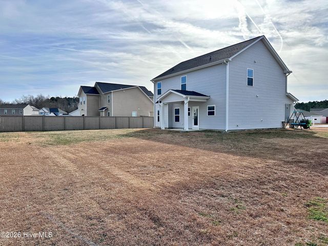 1001 Ferry Spring Lane, Jacksonville, NC 28546