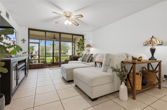11230 Taft St 11230, Pembroke Pines, FL 33026