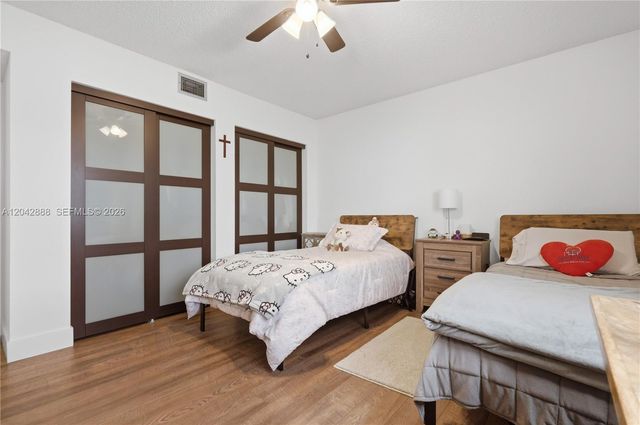 11230 Taft St 11230, Pembroke Pines, FL 33026