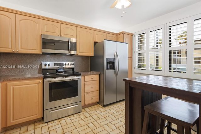 11230 Taft St 11230, Pembroke Pines, FL 33026