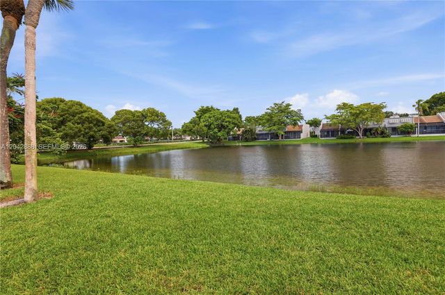 11230 Taft St 11230, Pembroke Pines, FL 33026