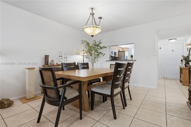 11230 Taft St 11230, Pembroke Pines, FL 33026