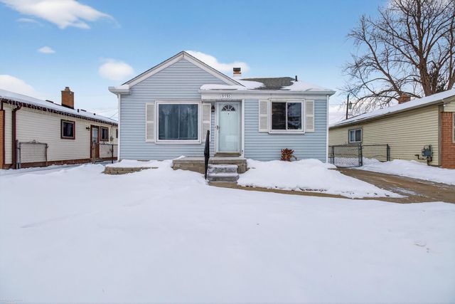 19795 Macel Street, Roseville, MI 48066