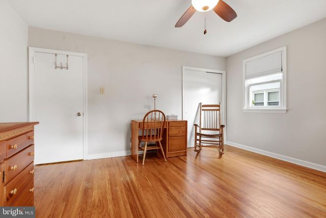 719 DELAWARE AVE, Riverside, NJ 08075