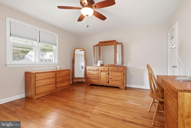 719 DELAWARE AVE, Riverside, NJ 08075