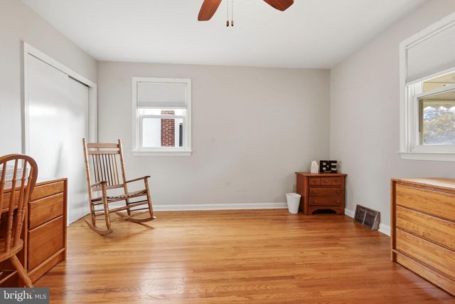 719 DELAWARE AVE, Riverside, NJ 08075