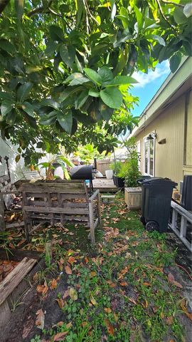 4105 Clearview Ter, West Palm Beach, FL 33417