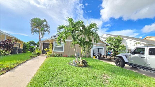 4105 Clearview Ter, West Palm Beach, FL 33417